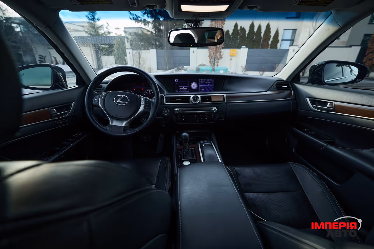 Lexus GS - фото 4