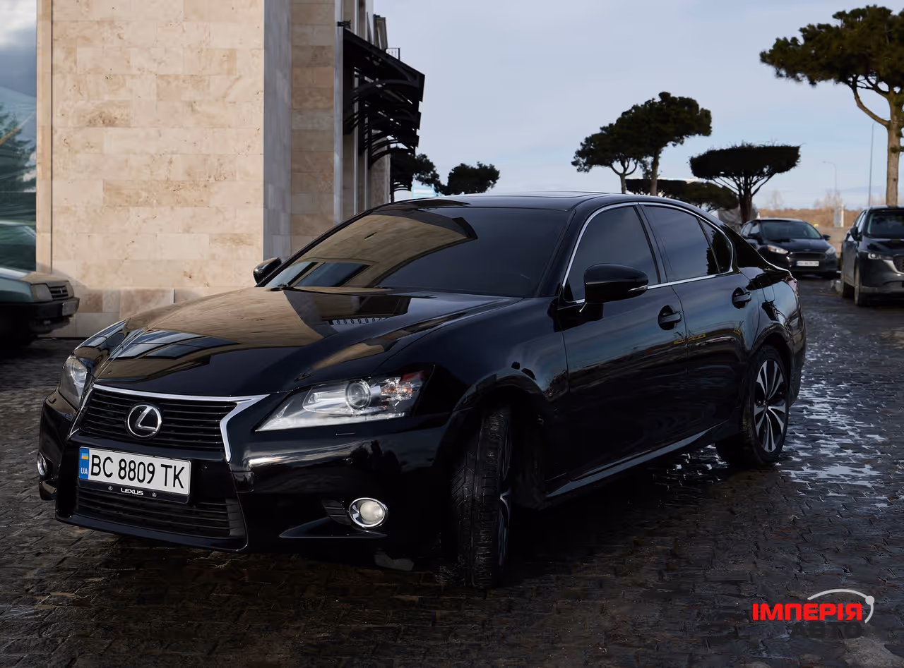 Lexus GS - фото 1