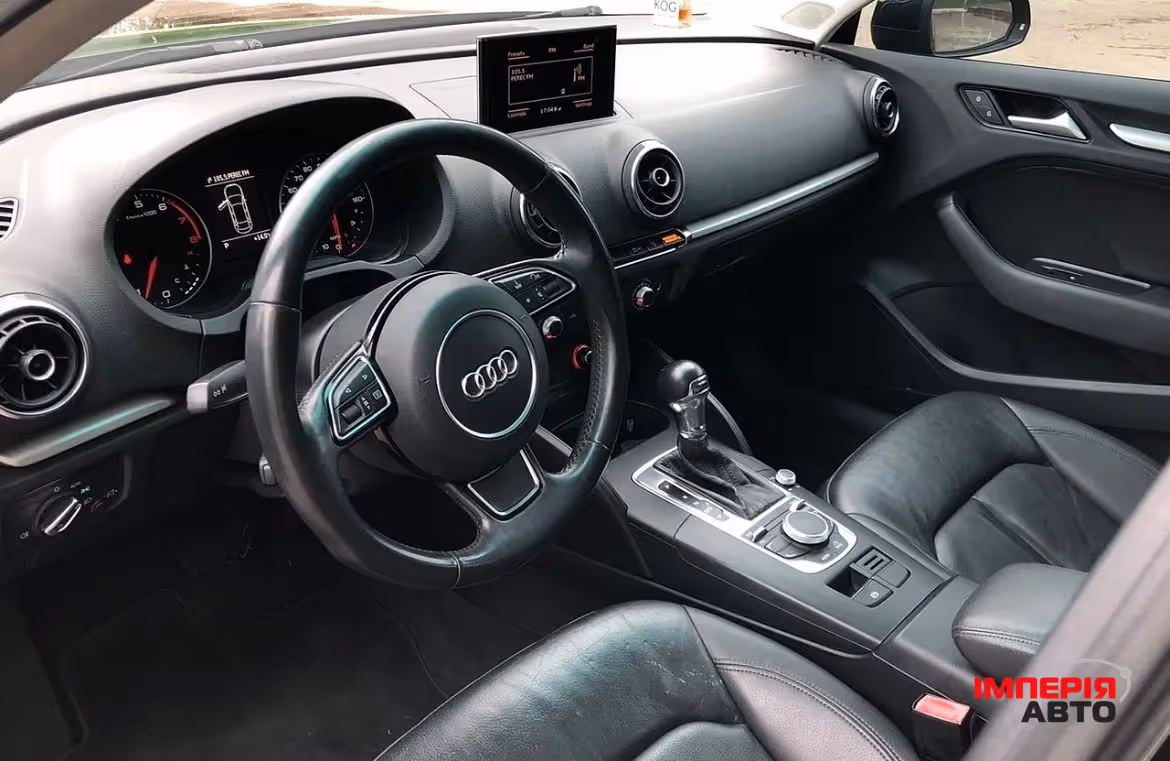 Audi A3 - фото 12