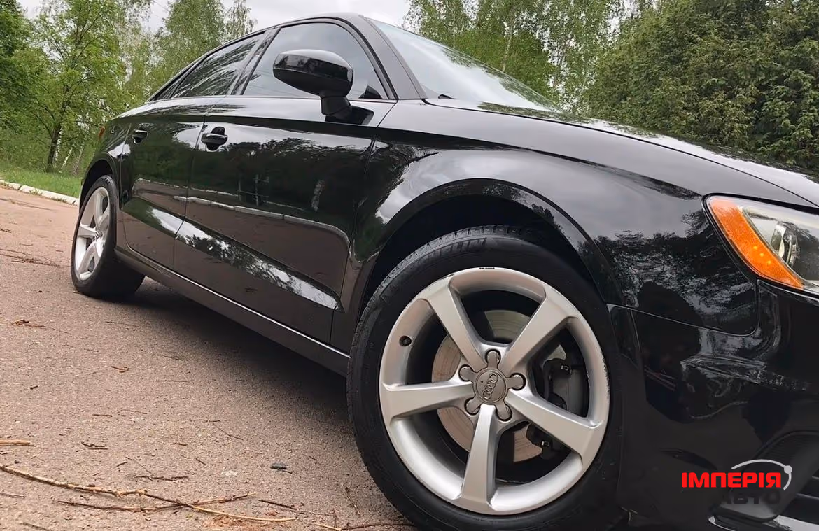 Audi A3 - фото 7
