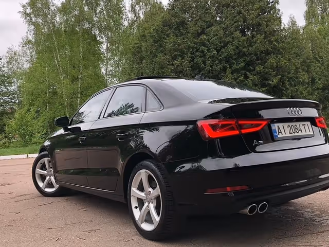 Audi A3 - фото 3