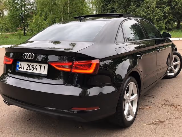 Audi A3 - фото 5
