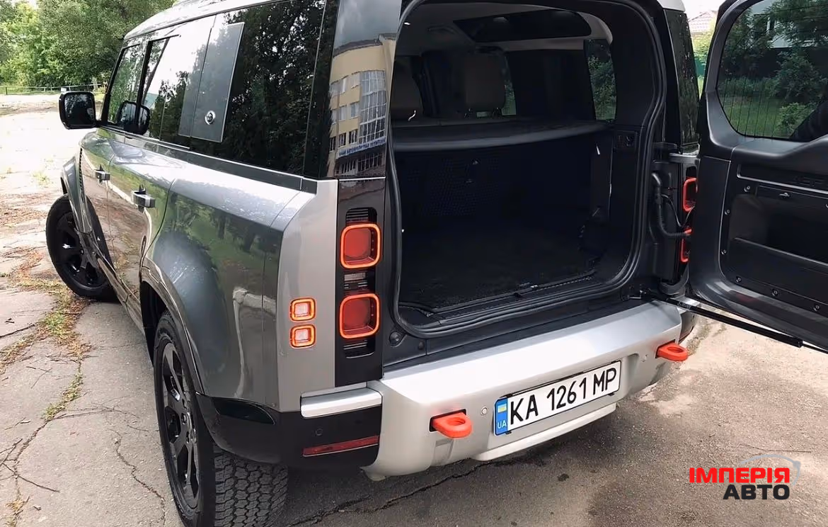 Land Rover Defender - фото 10