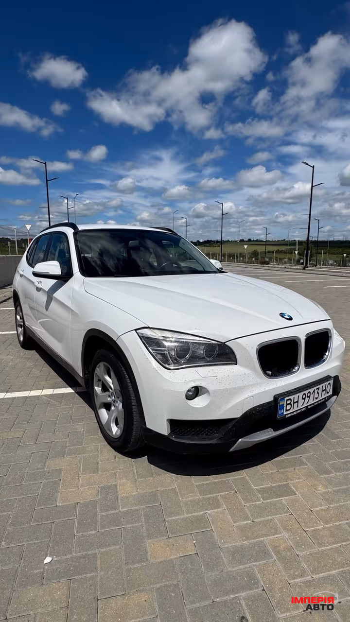 BMW X1 - фото 1