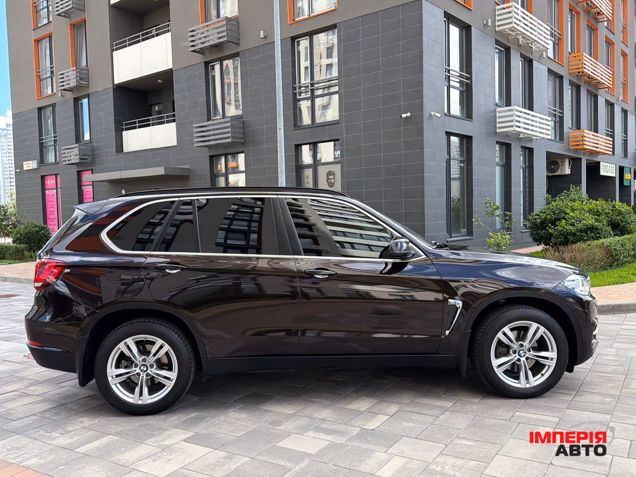 BMW X5 - фото 7
