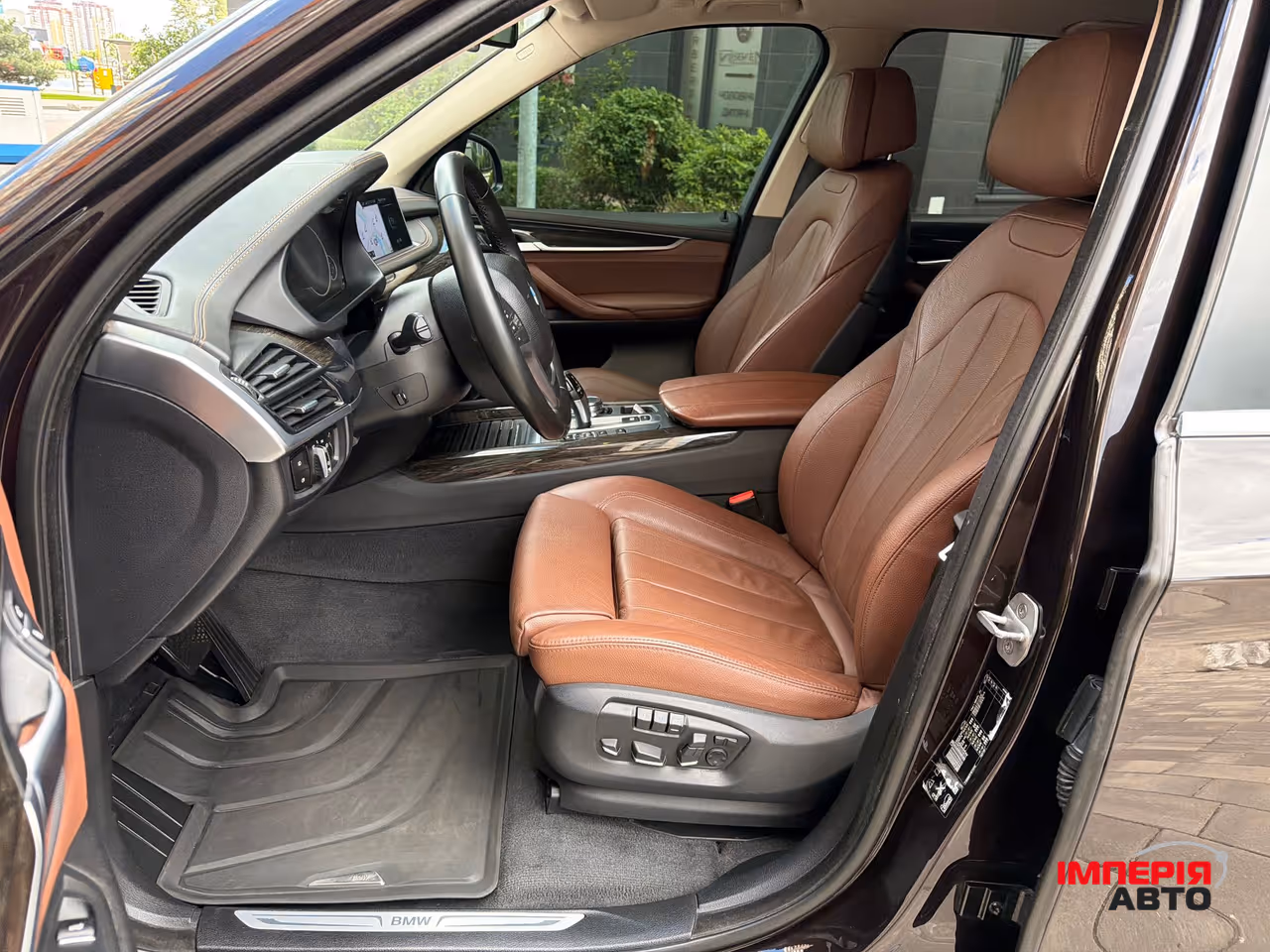 BMW X5 - фото 16