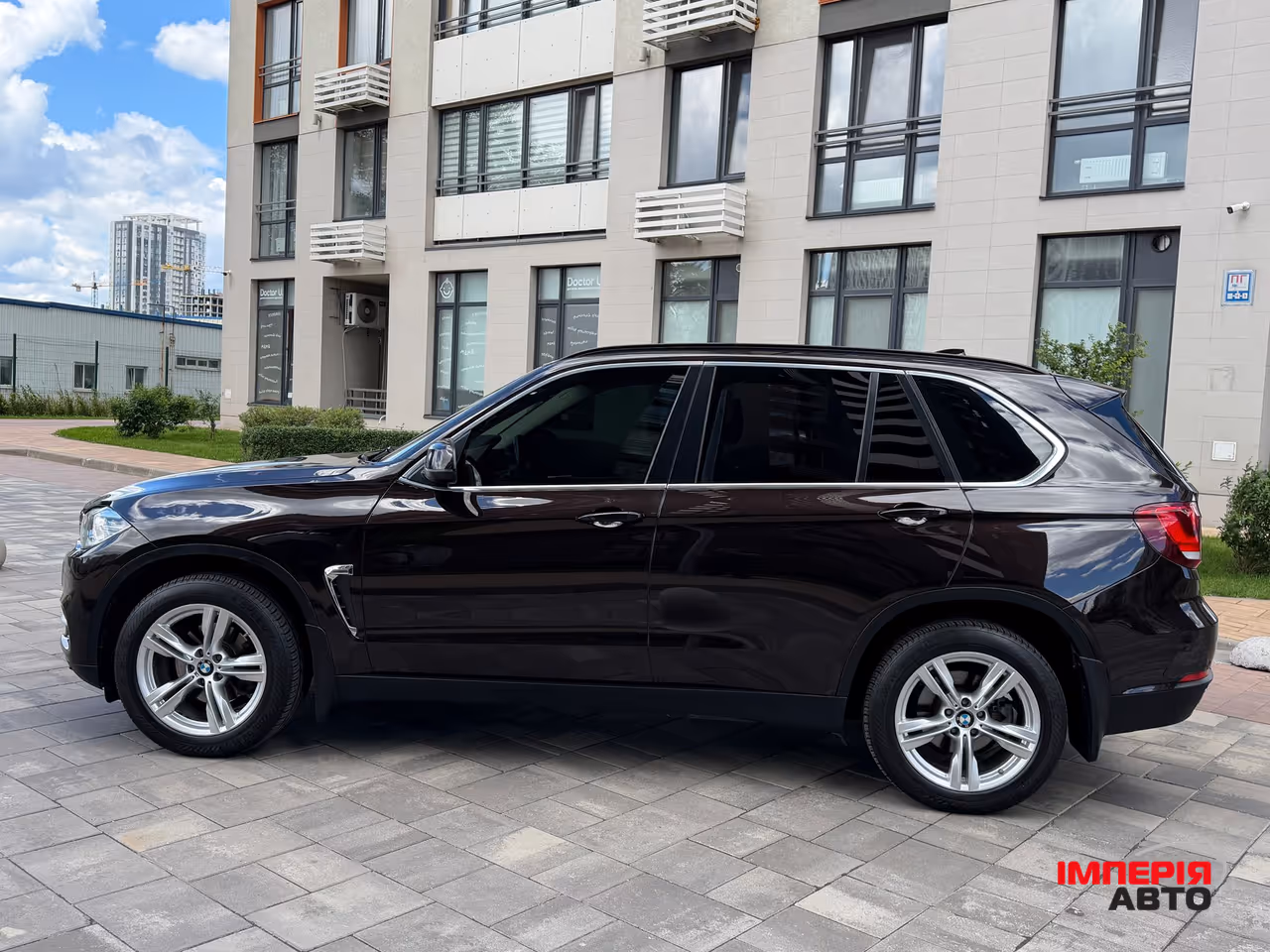 BMW X5 - фото 11