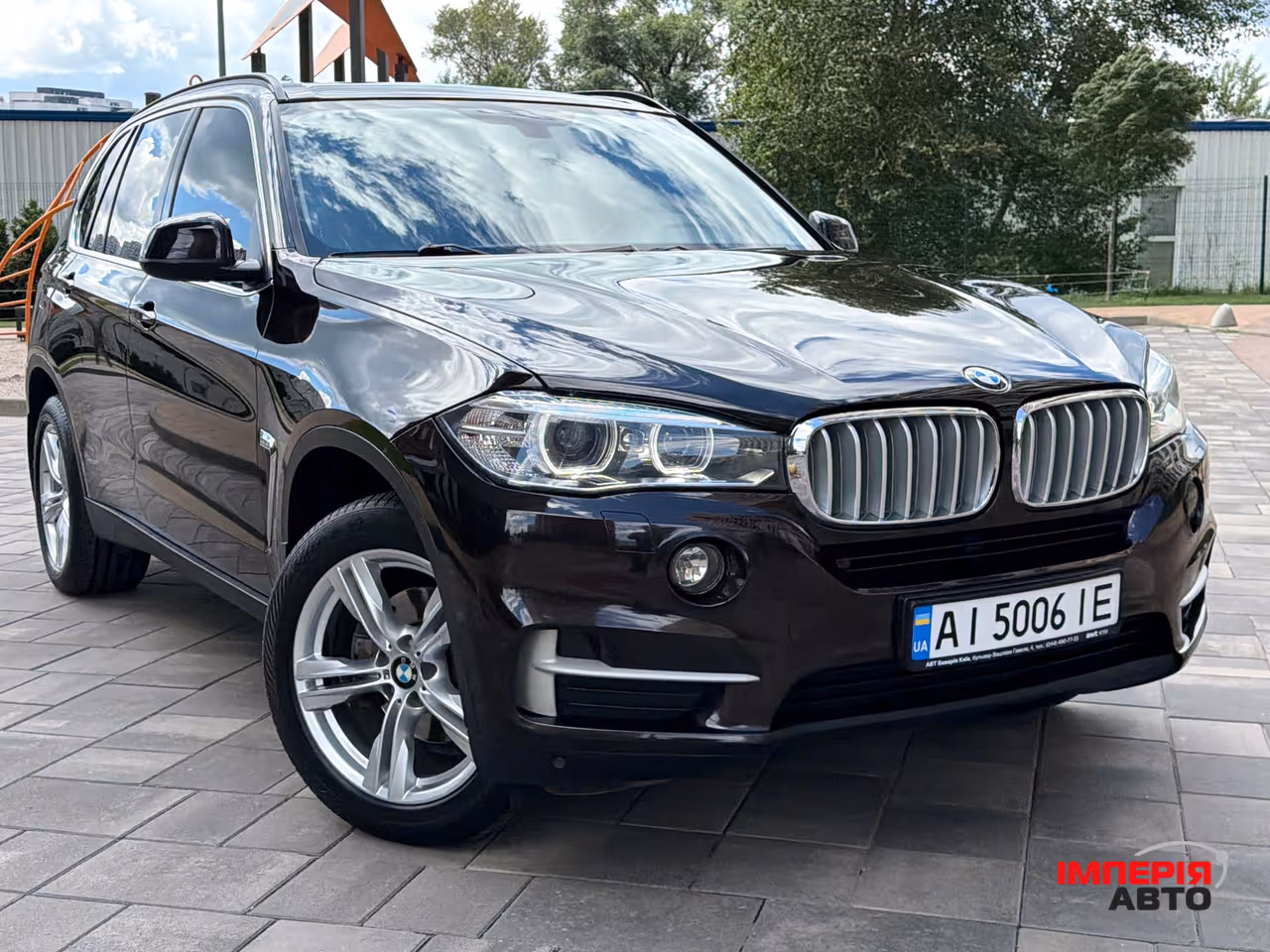 BMW X5 - фото 1