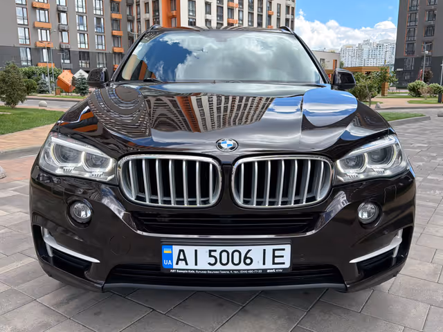 BMW X5 - фото 5
