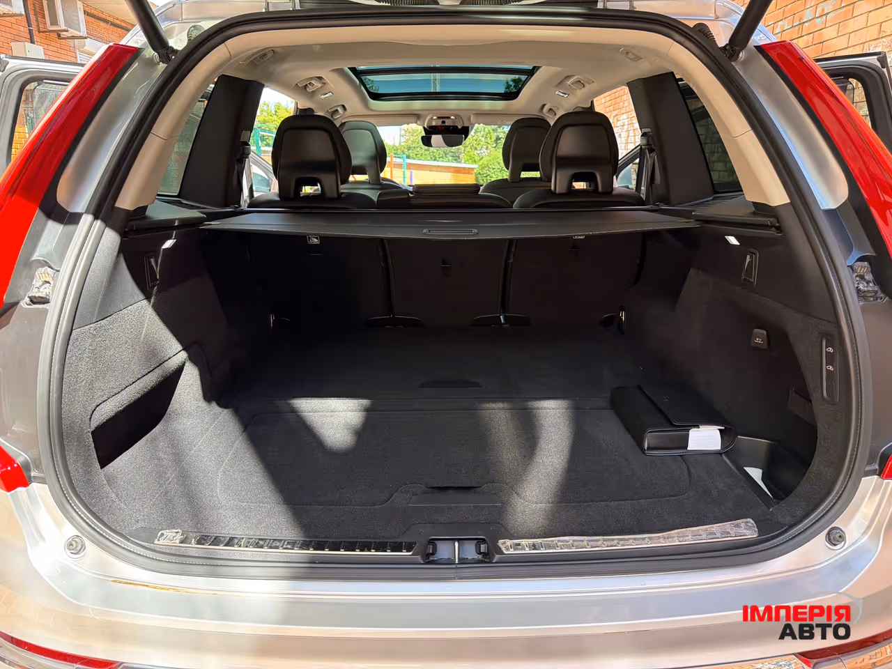 Volvo XC90 - фото 33