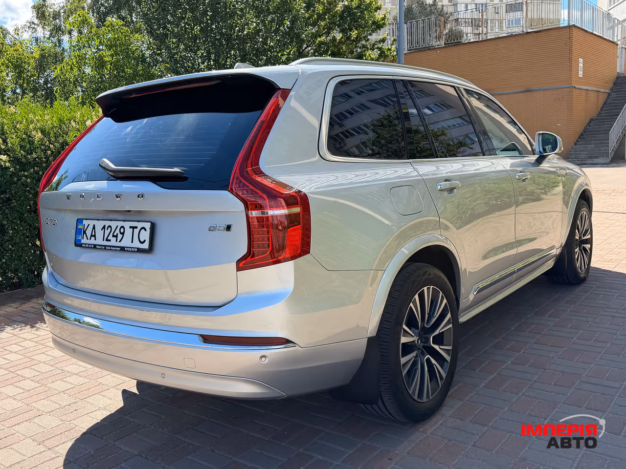 Volvo XC90 - фото 8