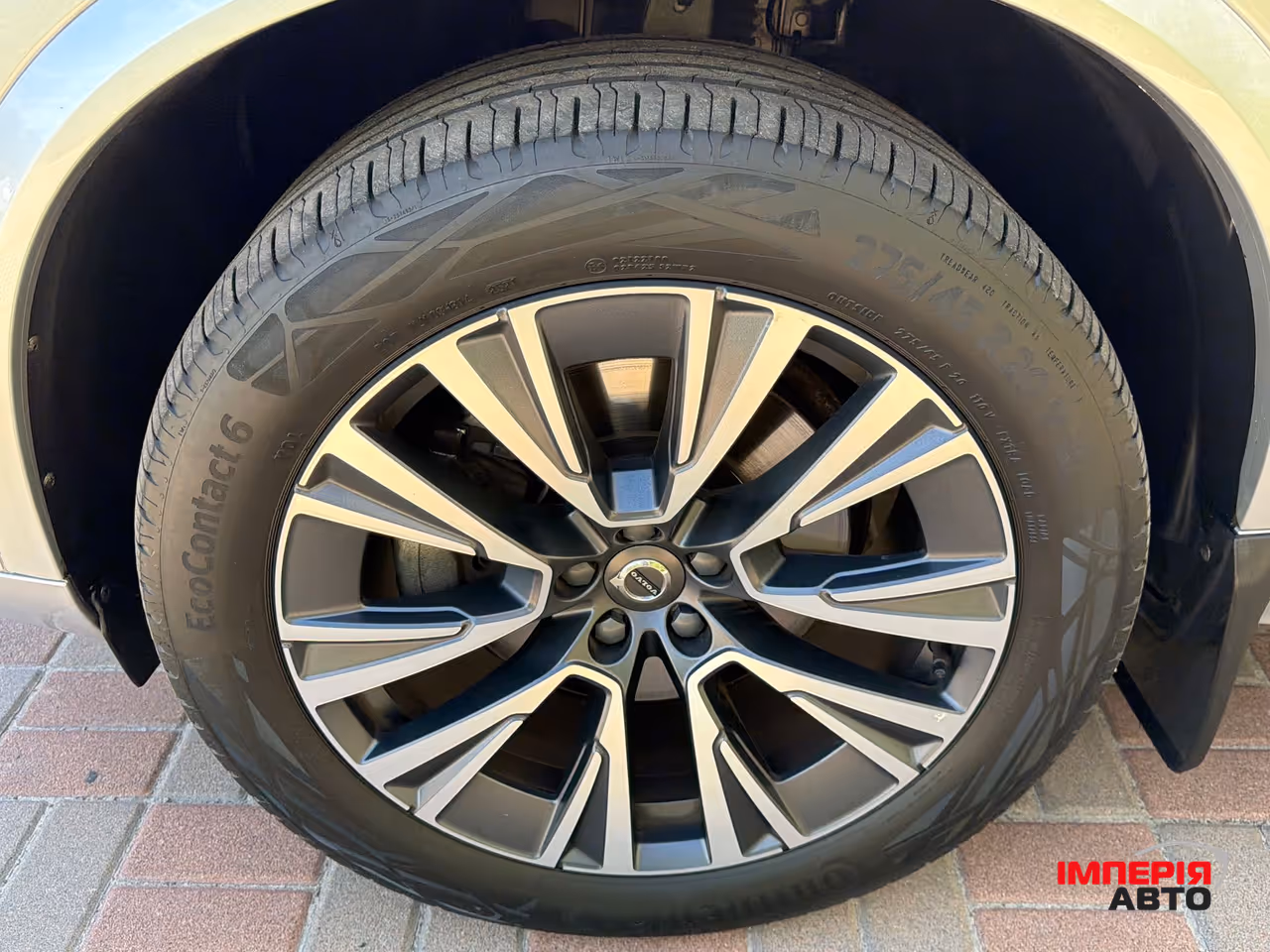 Volvo XC90 - фото 43