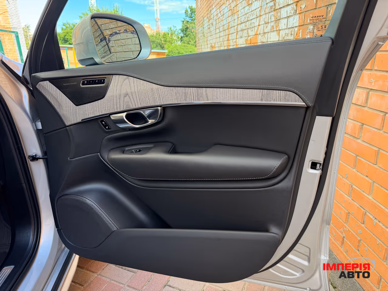 Volvo XC90 - фото 20