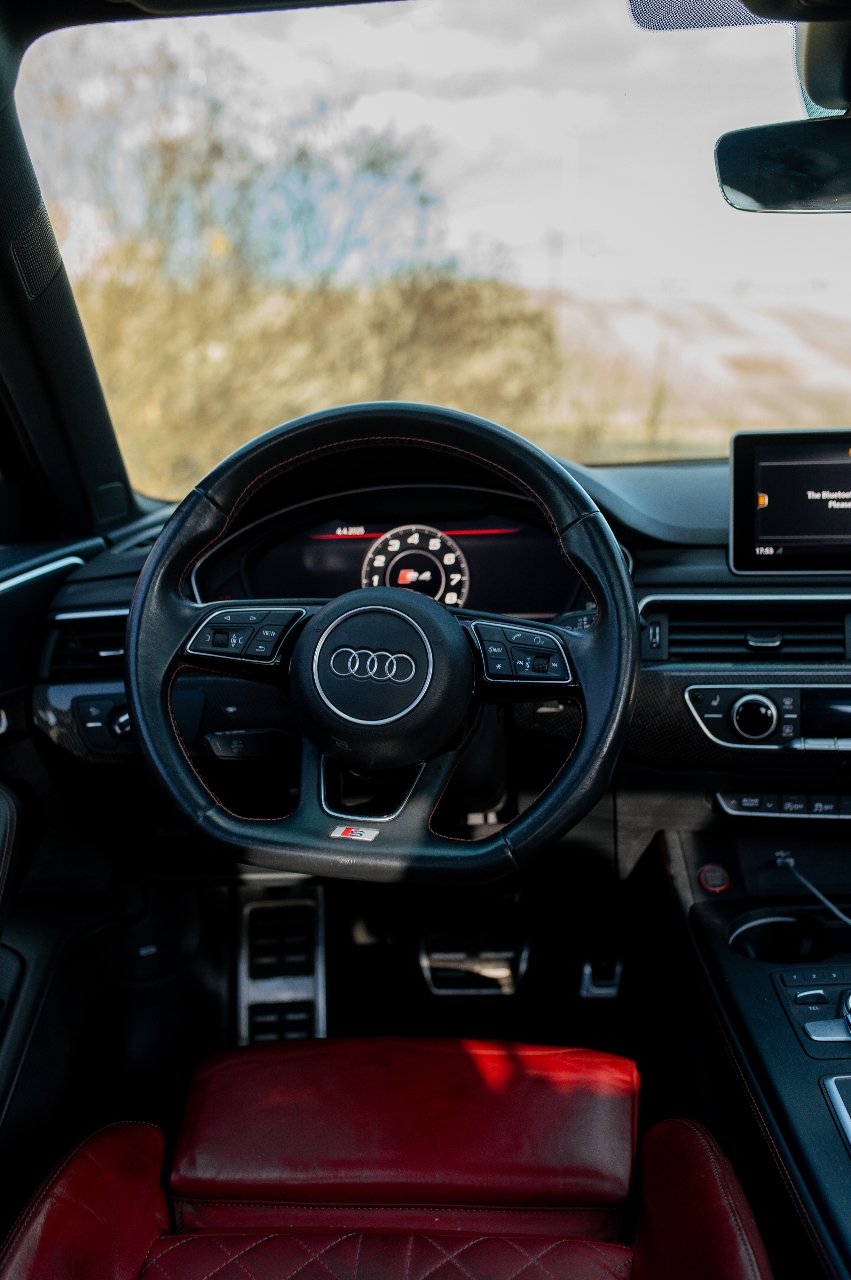 Audi S4 - фото 15