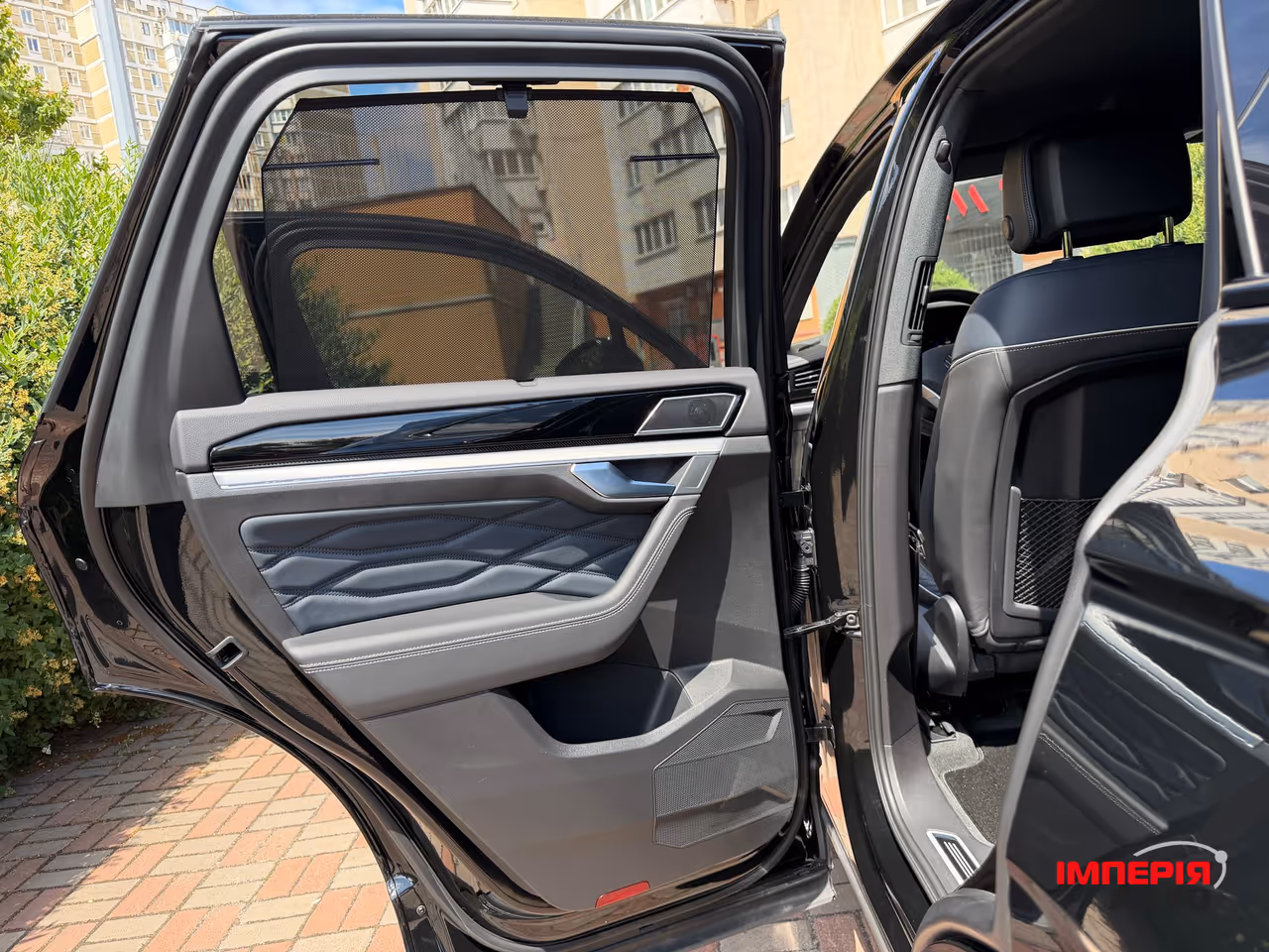 Volkswagen Touareg - фото 17