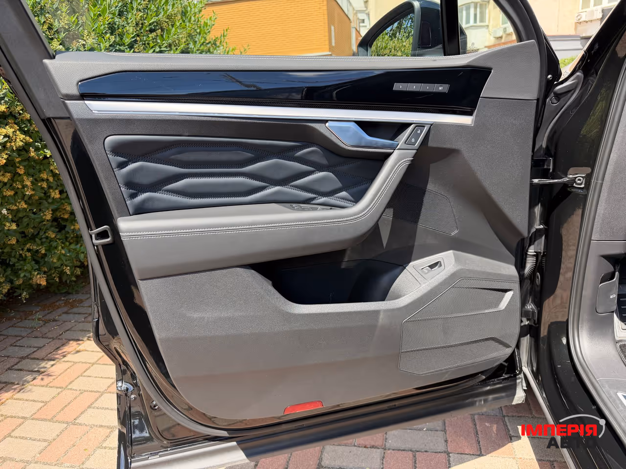 Volkswagen Touareg - фото 13