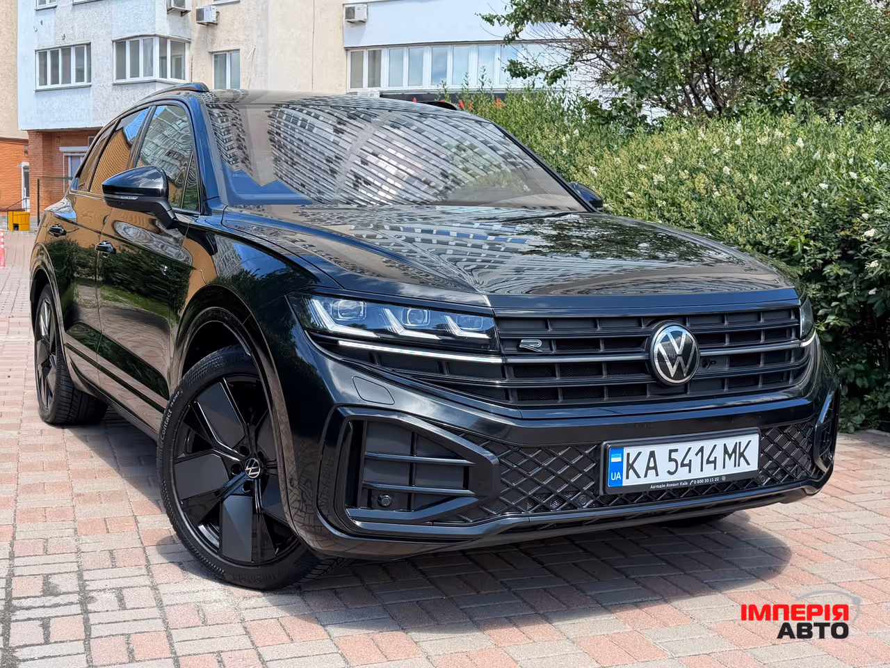 Volkswagen Touareg - фото 1