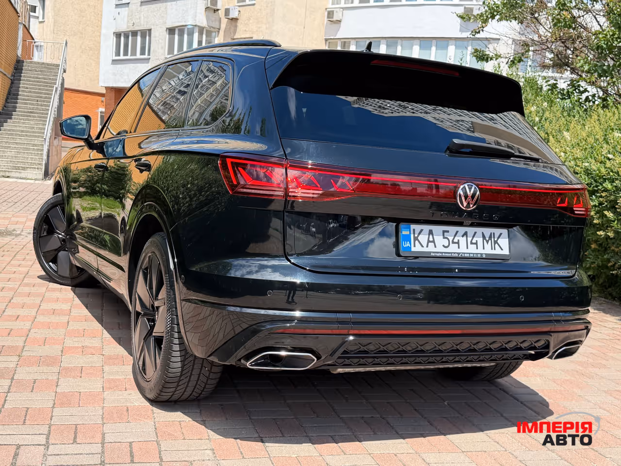 Volkswagen Touareg - фото 2