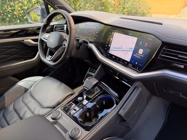 Volkswagen Touareg - фото 3