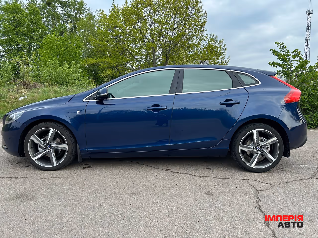 Volvo V40 - фото 3