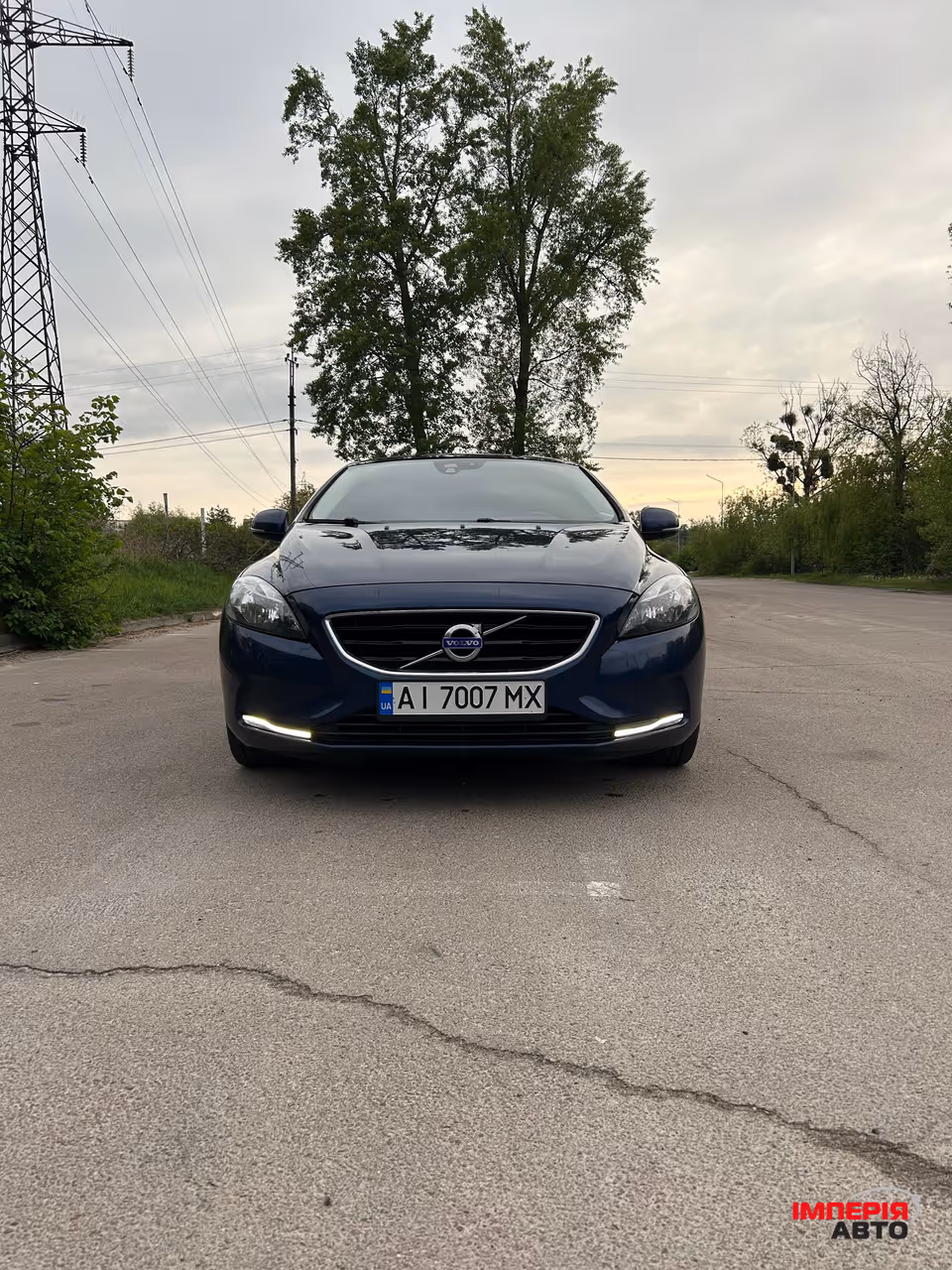 Volvo V40 - фото 2