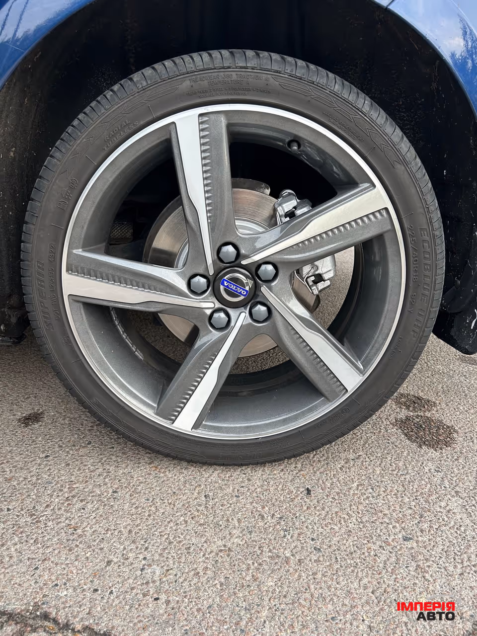 Volvo V40 - фото 26
