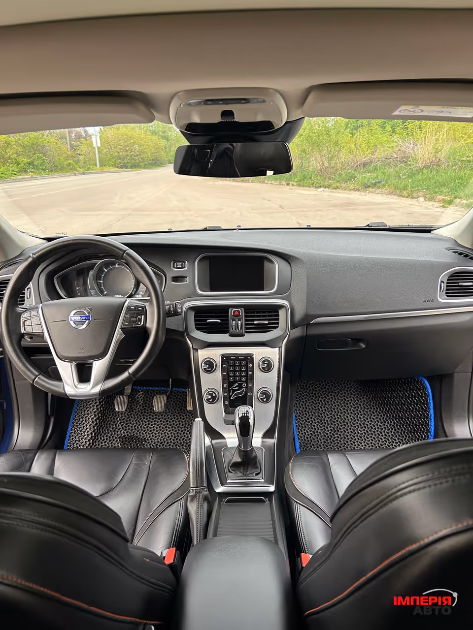 Volvo V40 - фото 20