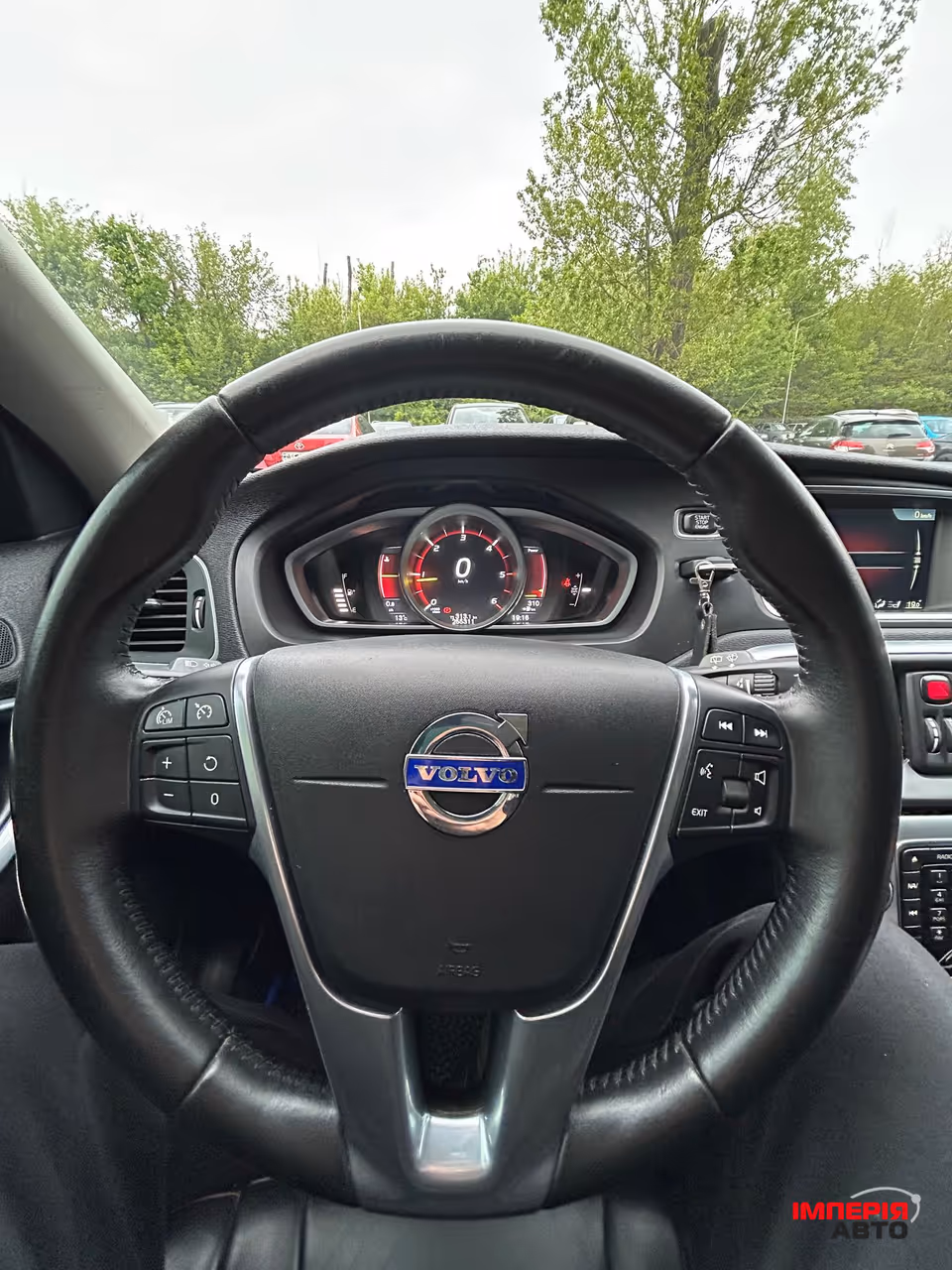 Volvo V40 - фото 30