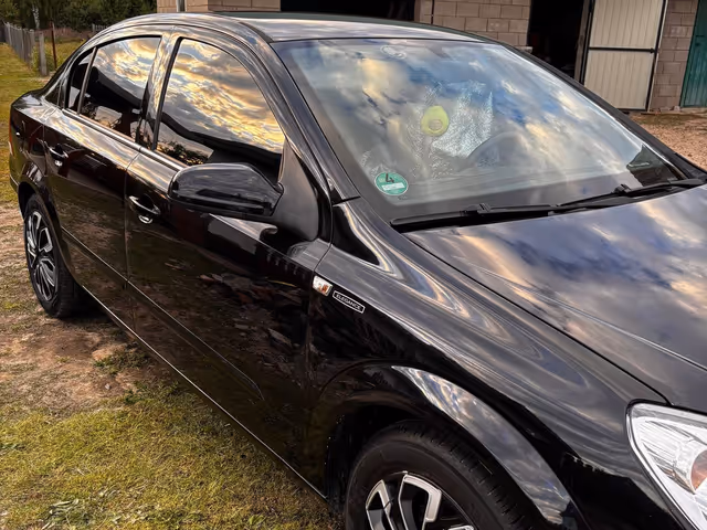 Opel Astra - фото 2