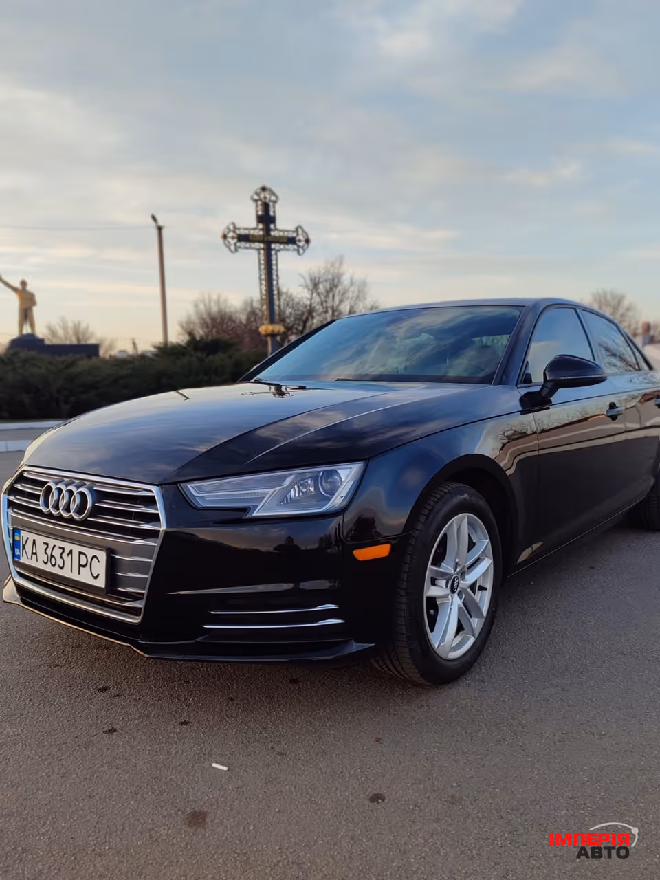 Audi A4 - фото 1