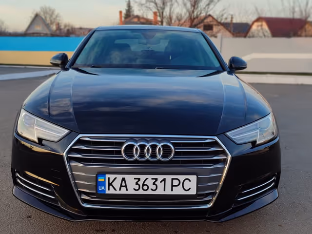Audi A4 - фото 2