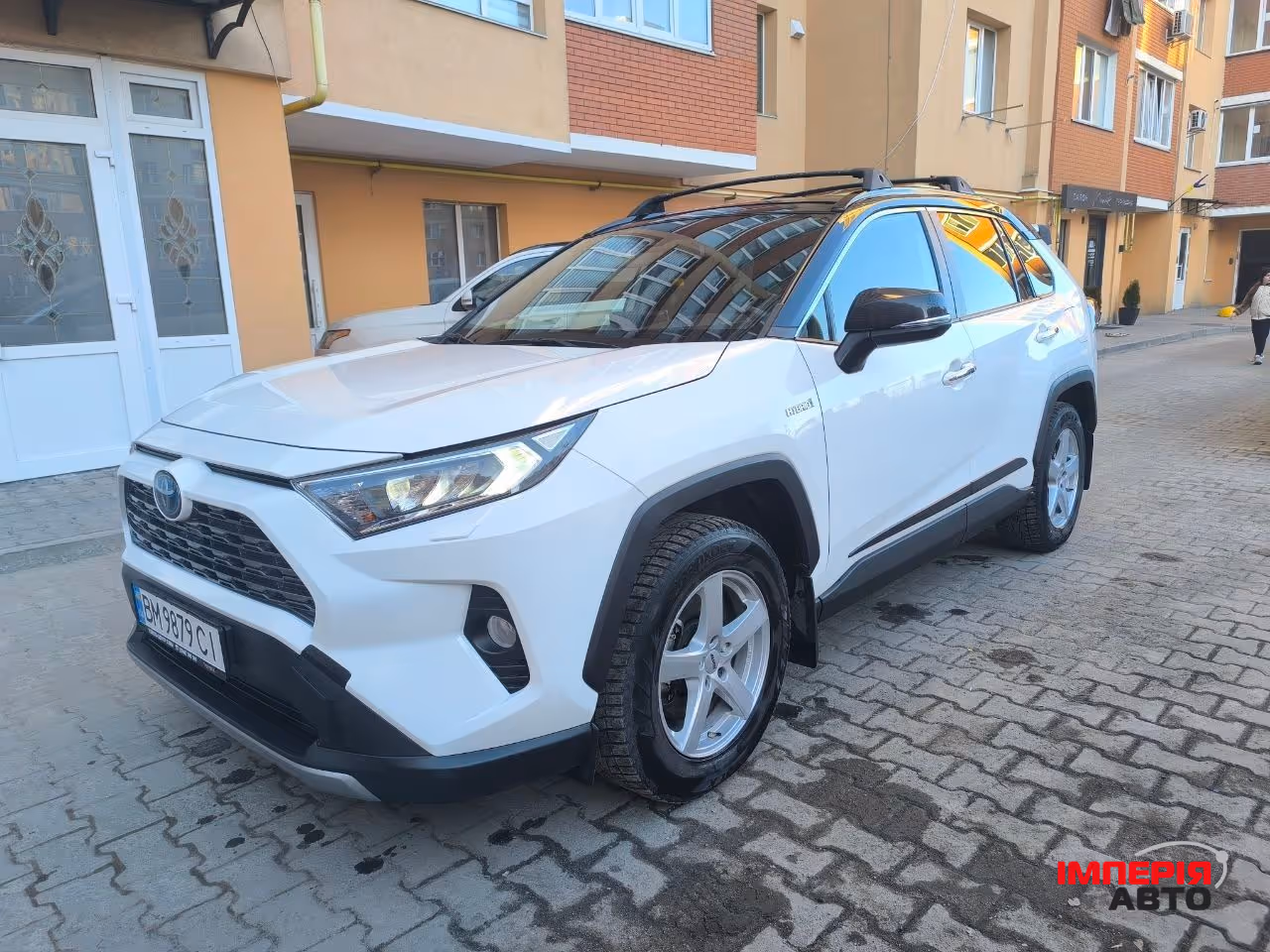 Toyota RAV4 - фото 7