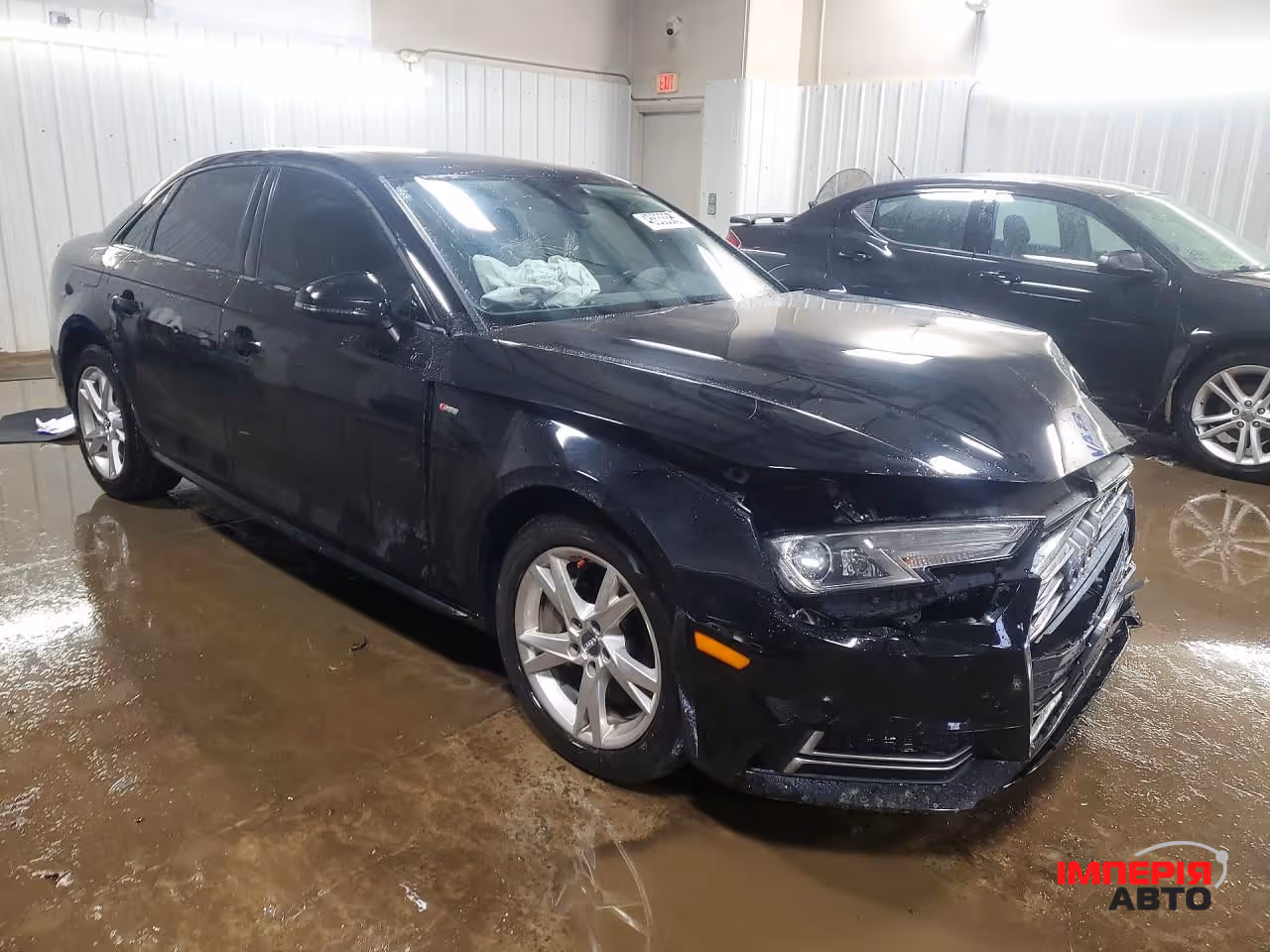 Audi A4 - фото 1