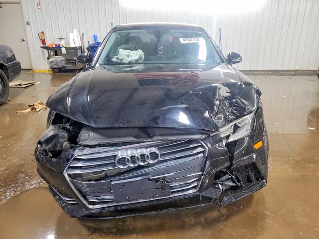 Audi A4 - фото 2