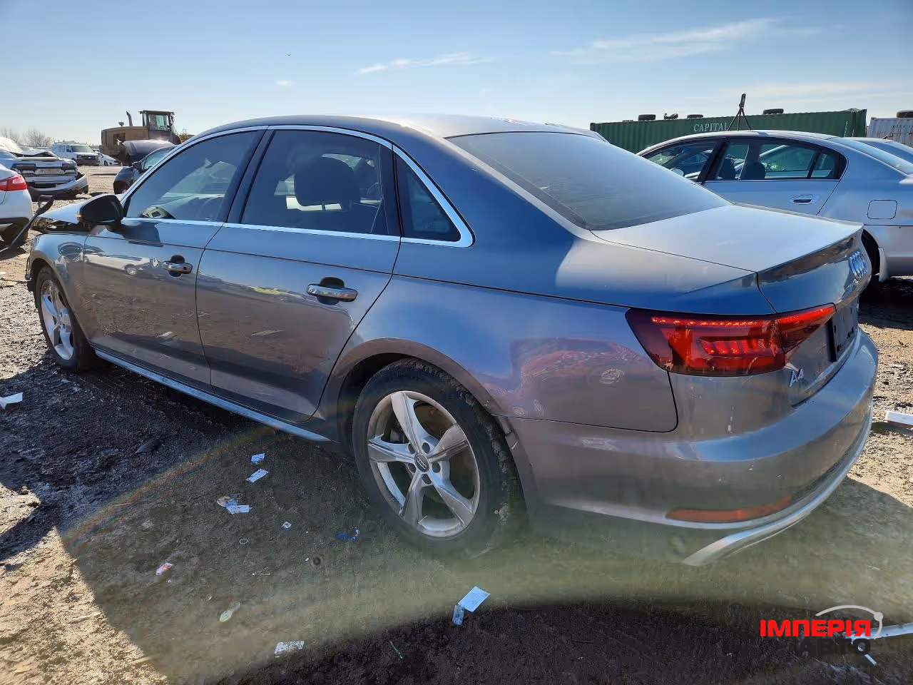 Audi A4 - фото 2