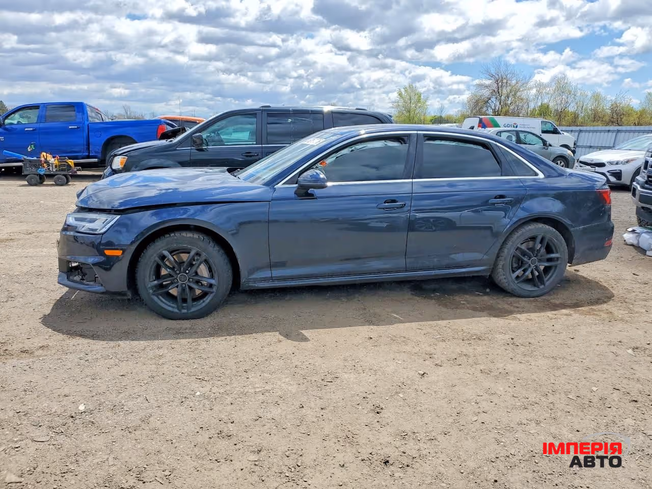 Audi A4 - фото 1