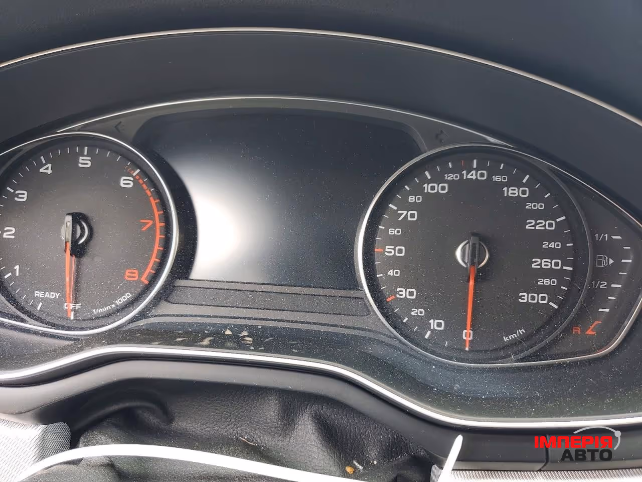 Audi A4 - фото 9