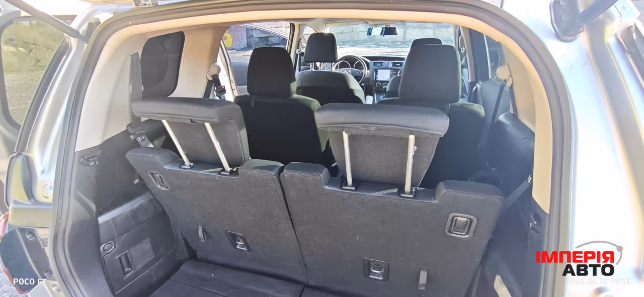Mazda 5 - фото 6
