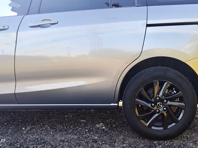 Mazda 5 - фото 3