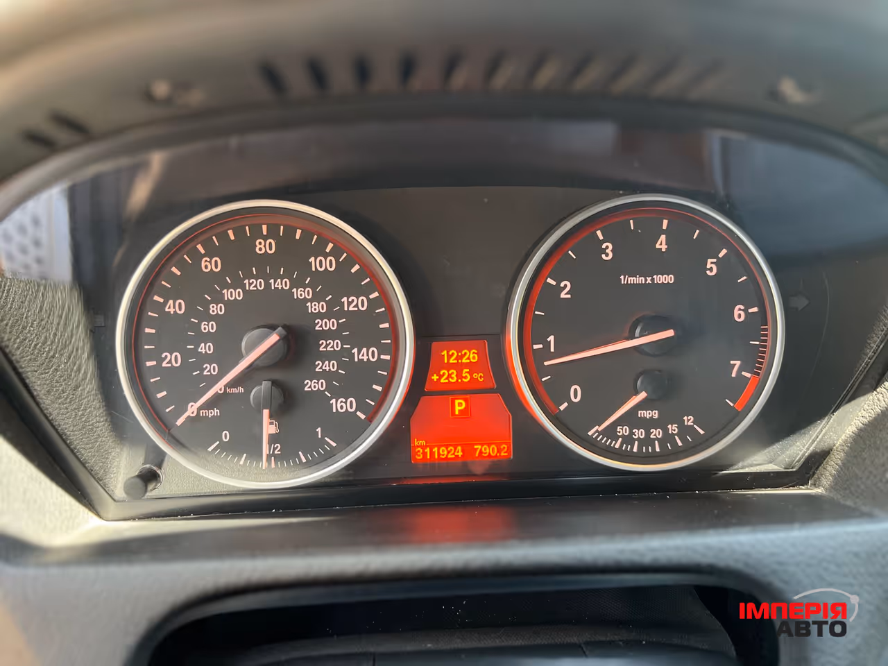 BMW X5 - фото 15