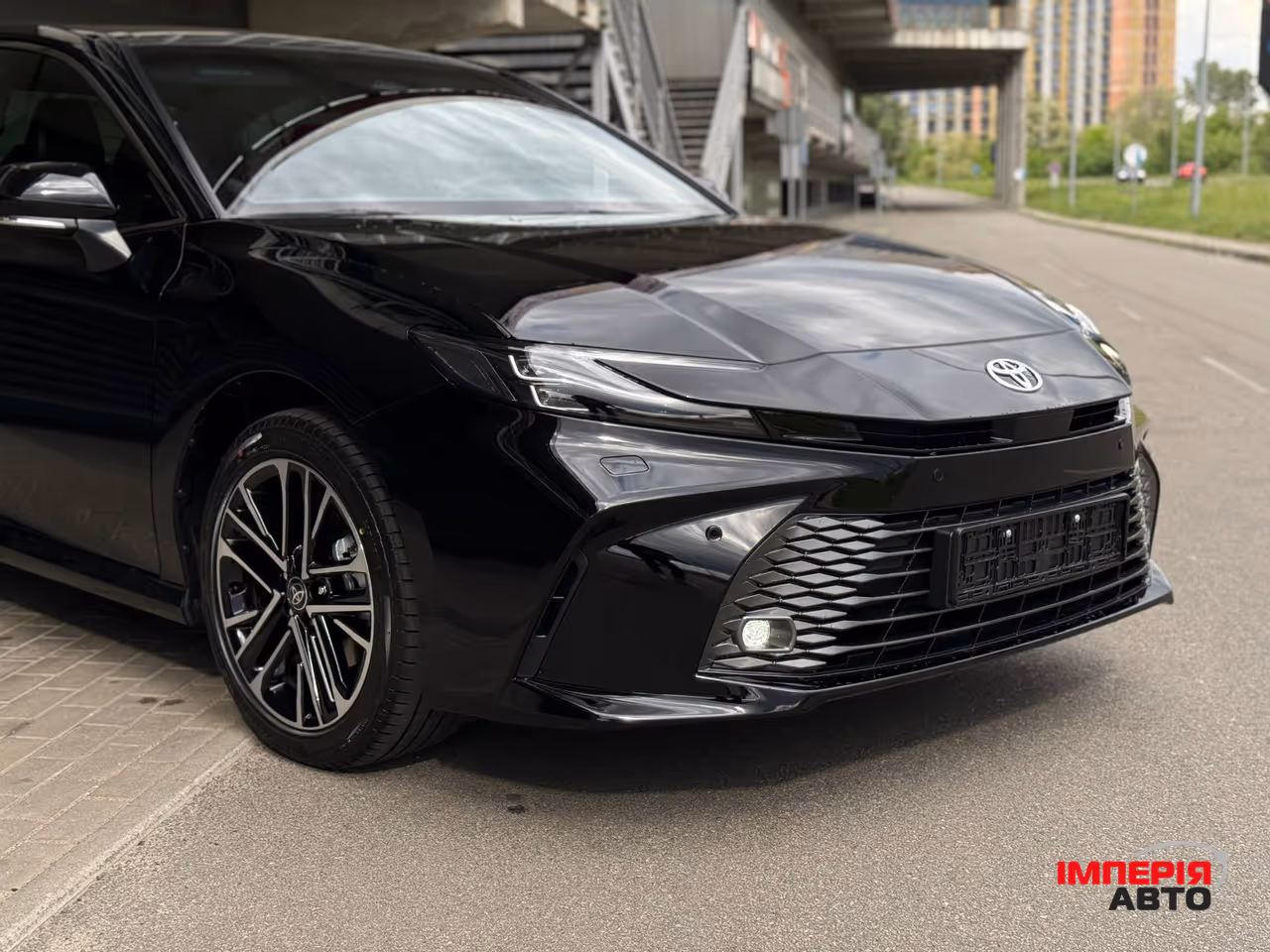 Toyota Camry - фото 4