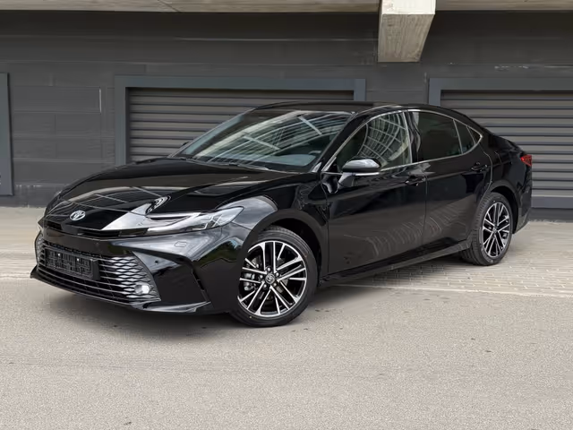 Toyota Camry - фото 2