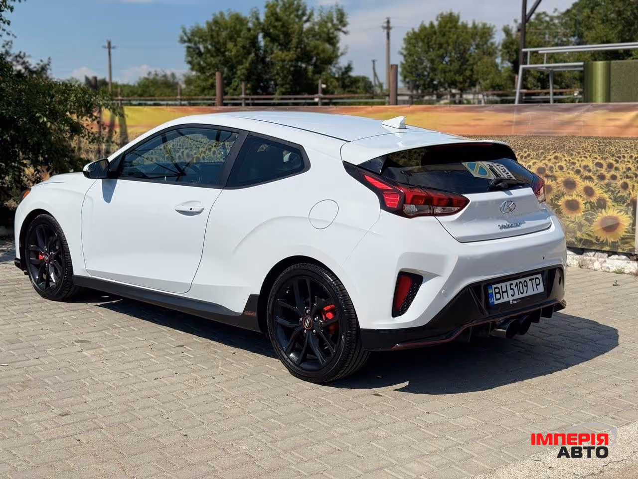Hyundai Veloster - фото 3