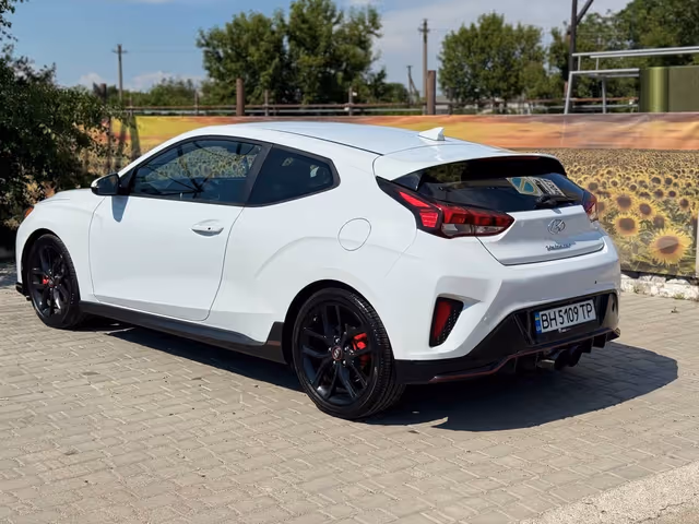 Hyundai Veloster - зображення 3
