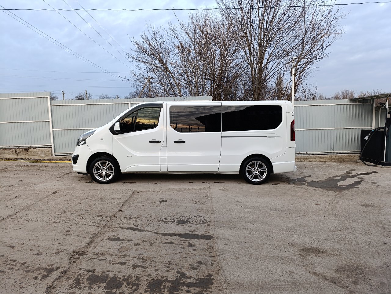 Opel Vivaro - фото 5