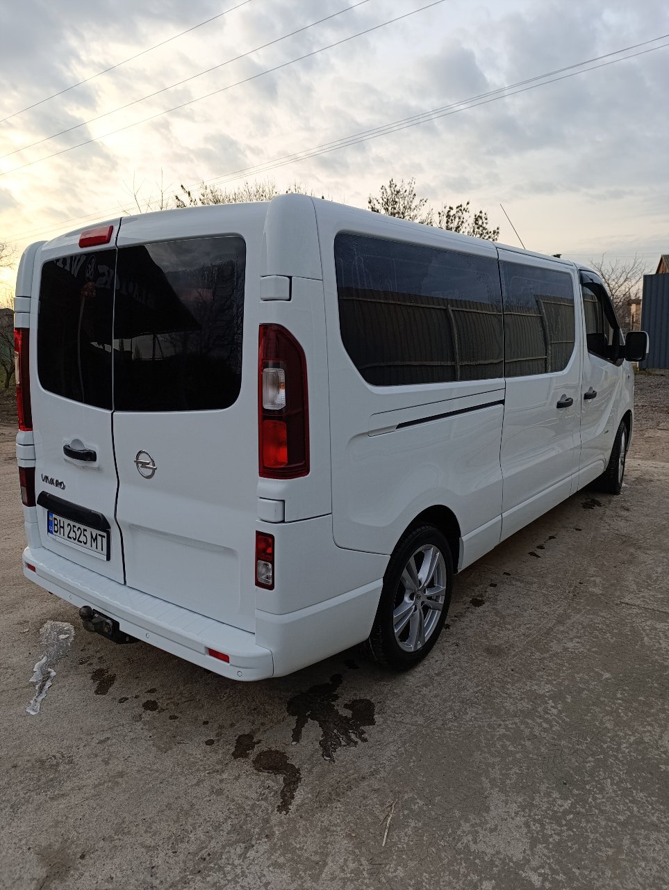 Opel Vivaro - фото 9