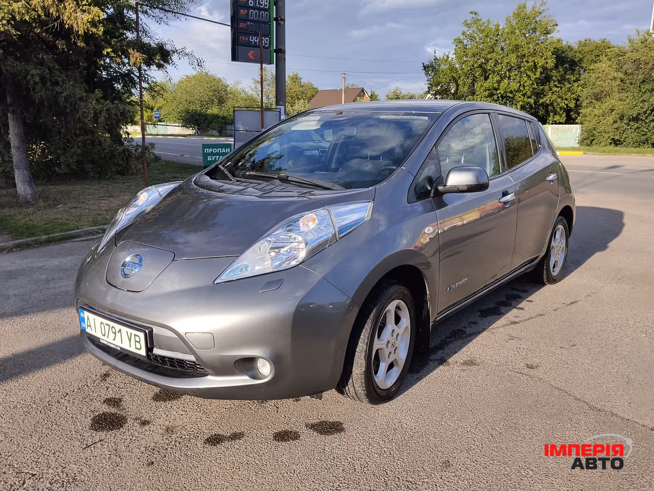 Nissan Leaf - фото 2