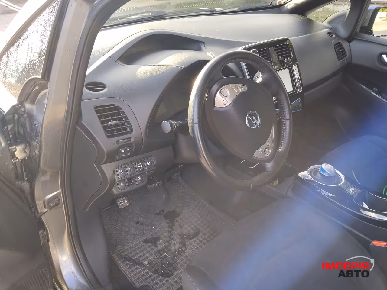 Nissan Leaf - фото 8
