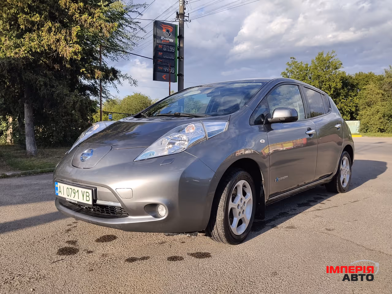 Nissan Leaf - фото 1