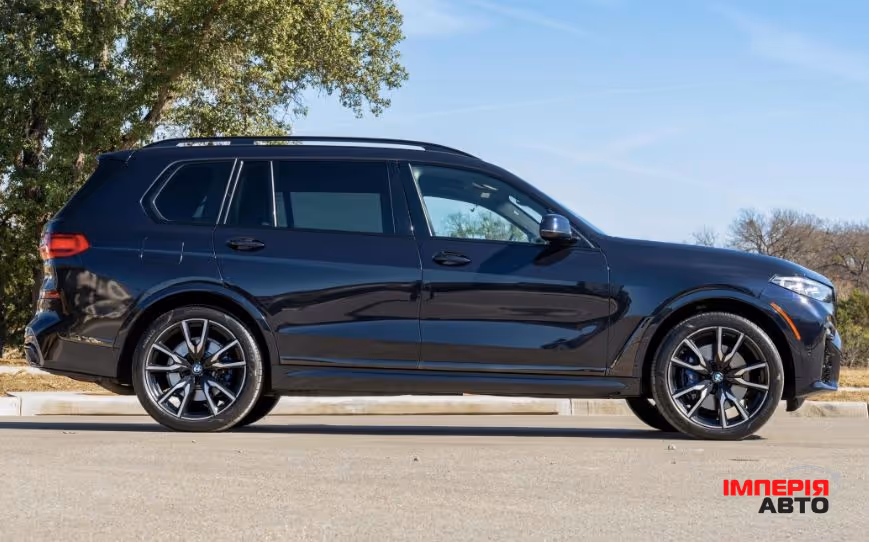 BMW X7 - фото 3